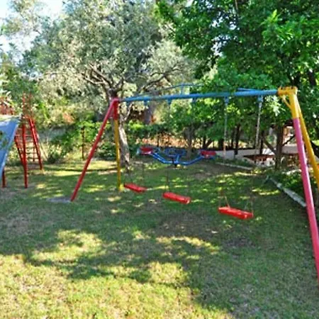 Elsa Haus Potos